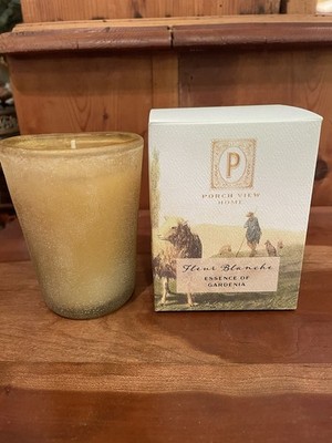 Porch View Home Candle, Fleur Blanche - Essence Of Gardenia