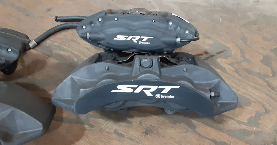 Dodge Charger Scat Pack 2021-2023 Juego de 4 pinzas de freno Brembo delanteras y traseras OEM Foto 2 de 4