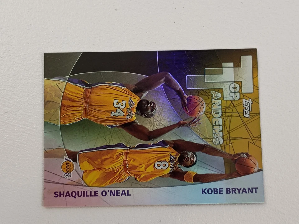 KOBE BRYANT  & SHAQ BASKETBALL CARD TOPPS GOLD REFRACTOR HOLO LAKERS  #8 - Image 4 of 4