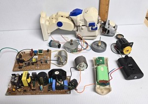 POWERTRON HUMANOID ROBOT PARTS ONLY