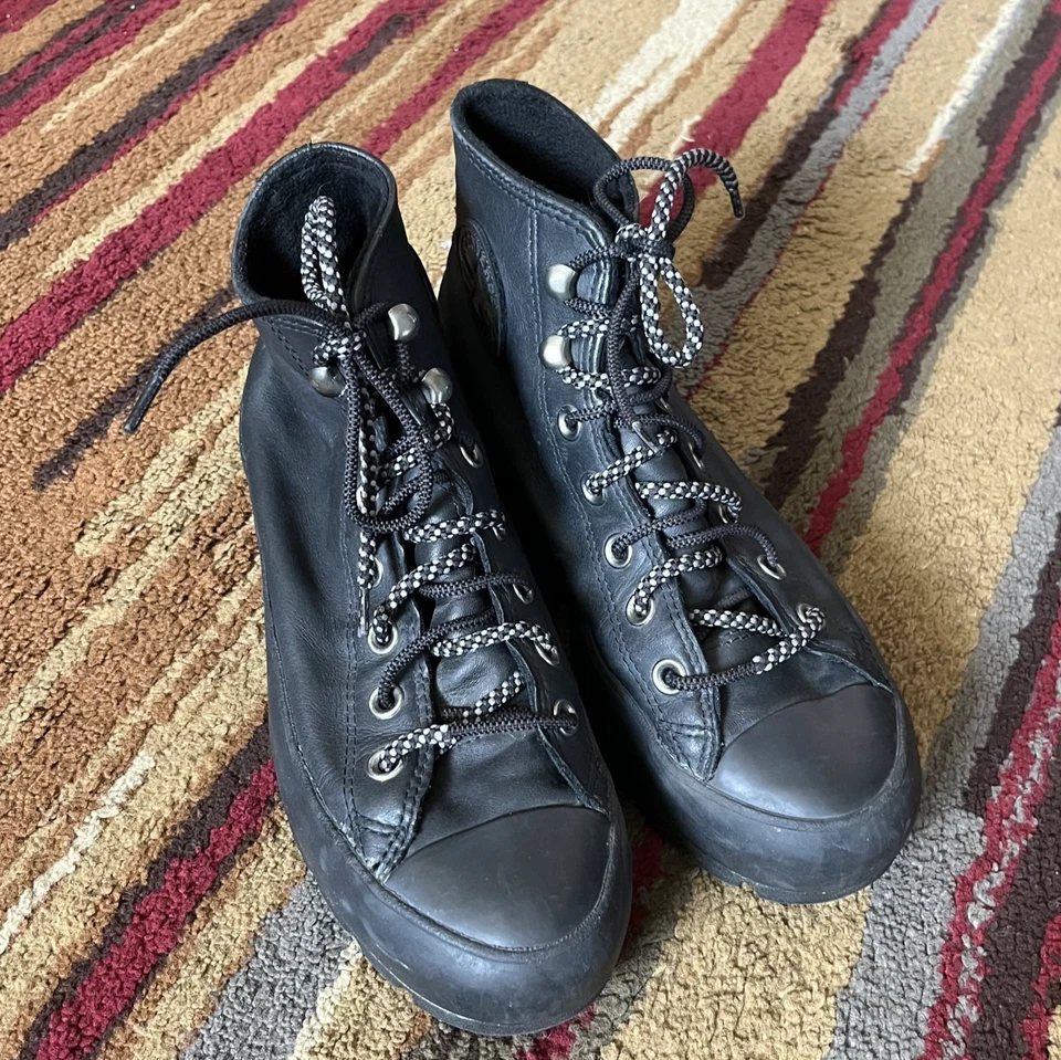 Zapatos de caña alta Converse Chuck Taylor para mujer 7,5 cuero negro Goretex Foto 4 de 4