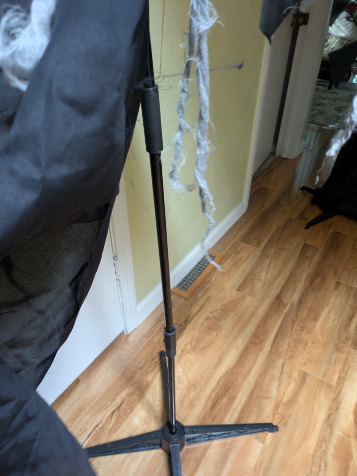 Haunted hill farm animatronic grim reaper with lantern Halloween prop 70" spooky