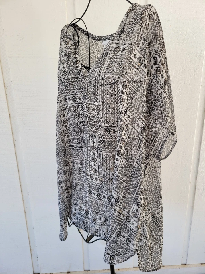 J Jill Size 4X Tunic Top Black White Blouse BOHO Aztec Sheer Chiffon Shirt - Image 4 of 4
