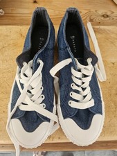 Ladies Papaya Pumps Plimsols..Blue And White Size 6..Ex Con.worn Once