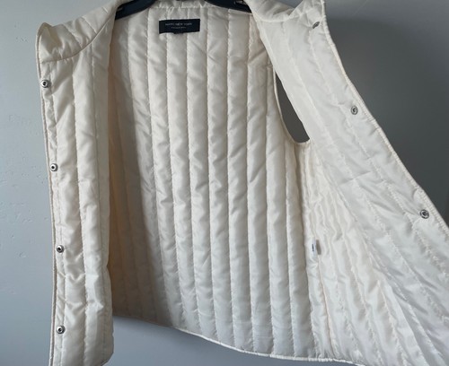 New Andrew Marc New York Women's Hooded Champagne Cream Satin Ivory Vest Size S - Picture 3 of 3