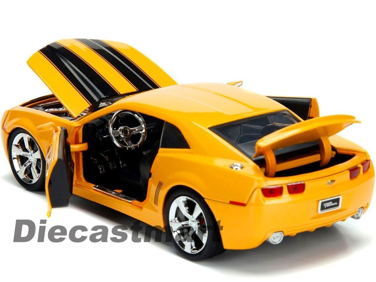 JADA HOLLYWOOD RIDES 1:24 1977, 2006 CHEVY CAMARO BUMBLEBEE