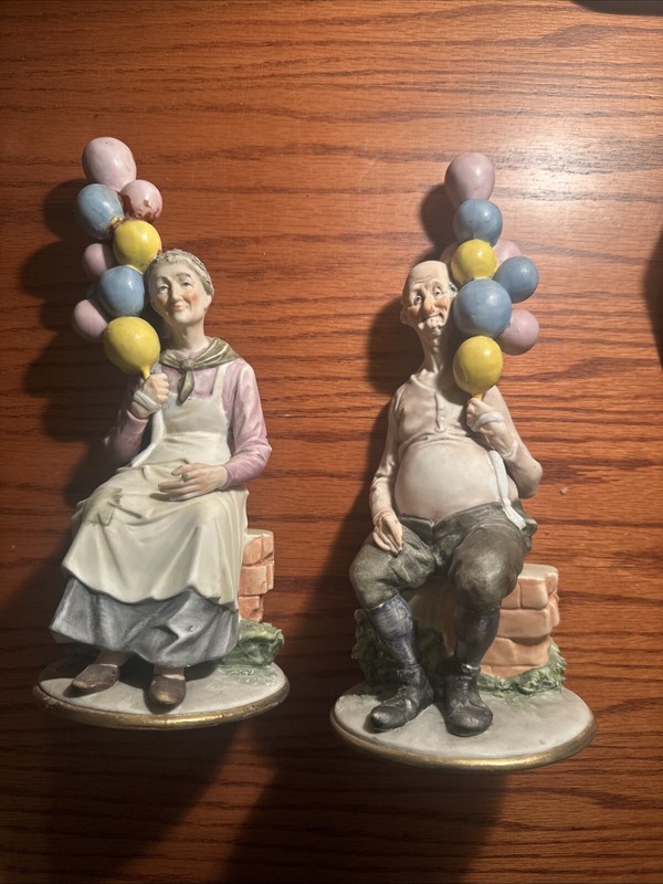 Vintage Pucci SIGNED Old MAN And LADY With BallonsCeramic