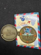 Disney Pin - DVC Exclusive Compass Collection - Stitch - Binoculars 117634 LE