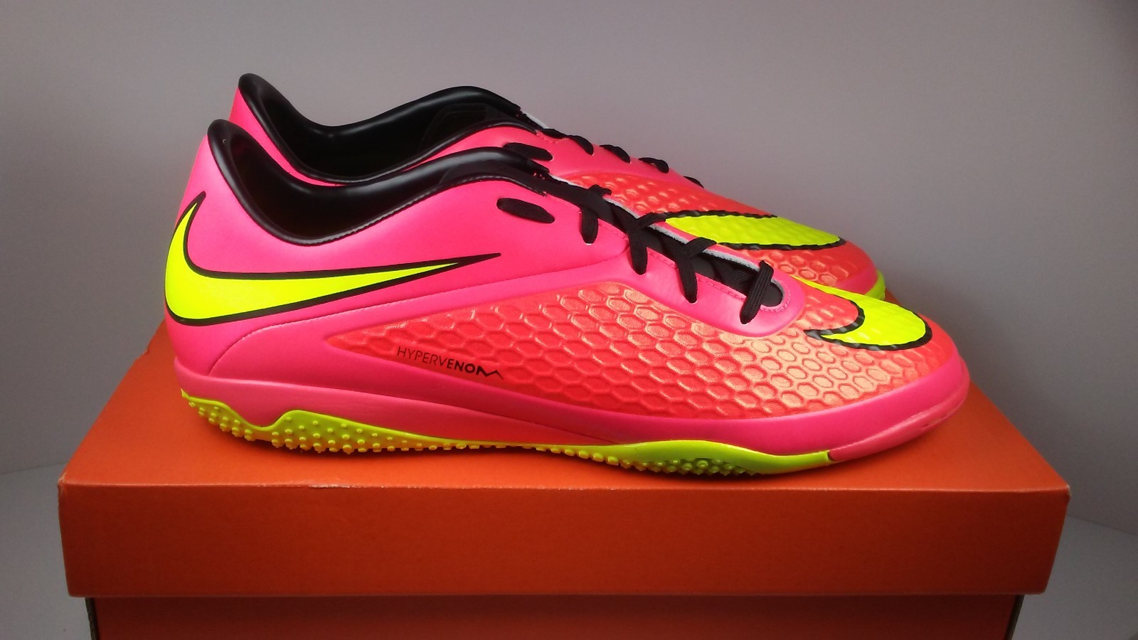 hypervenom phelon ic pink