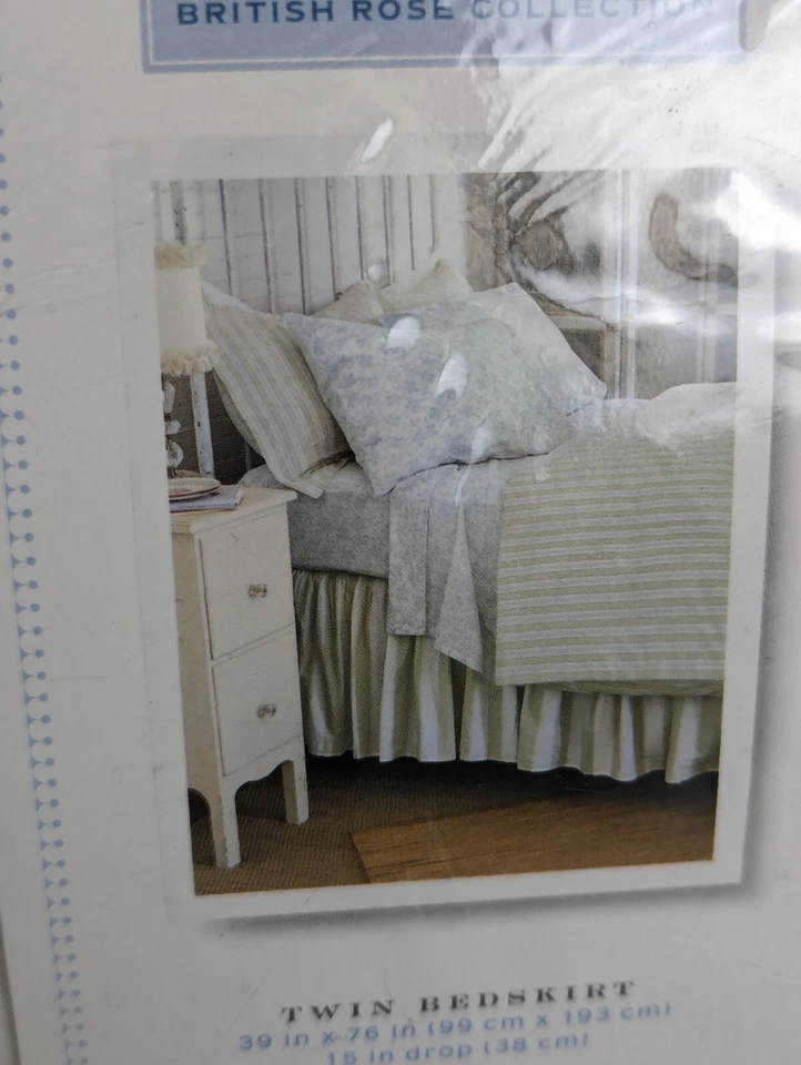 Falda de cama doble Simply Shabby Chic NUEVA CAJA ABIERTA con volantes rayas verdes objetivo años 2000 Foto 2 de 4