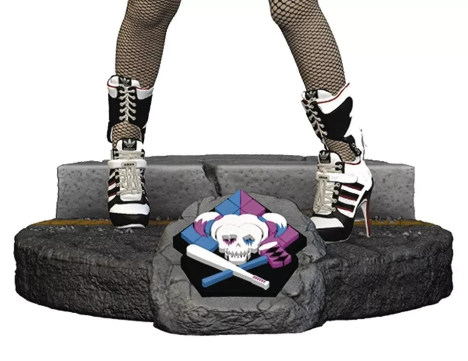 Suicide Squad Finders Keypers Harley Quinn 10-Inch Statue Shorts