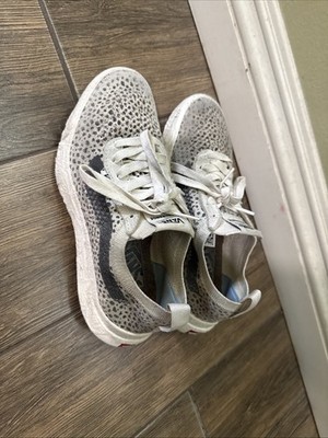 Vans UltraRange VR3 Animal Marshmallow Black Women s Size 5.5