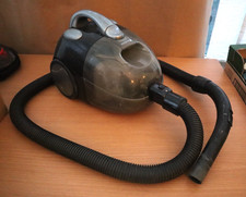 Vacuum Cleaner - Small Elevation Woolworths - Power 1200-1400W - Bagless