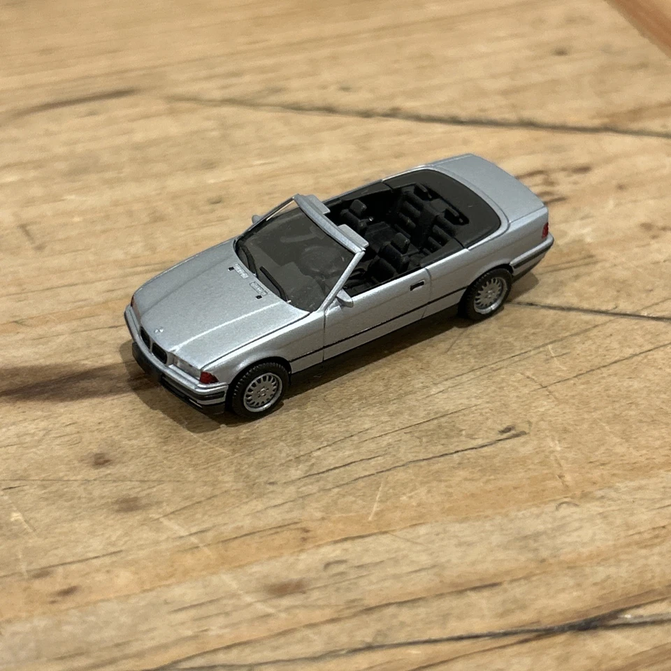 Coche miniatura vintage Herpa BMW Serie 3 descapotable 1:87 plateado Foto 3 de 4