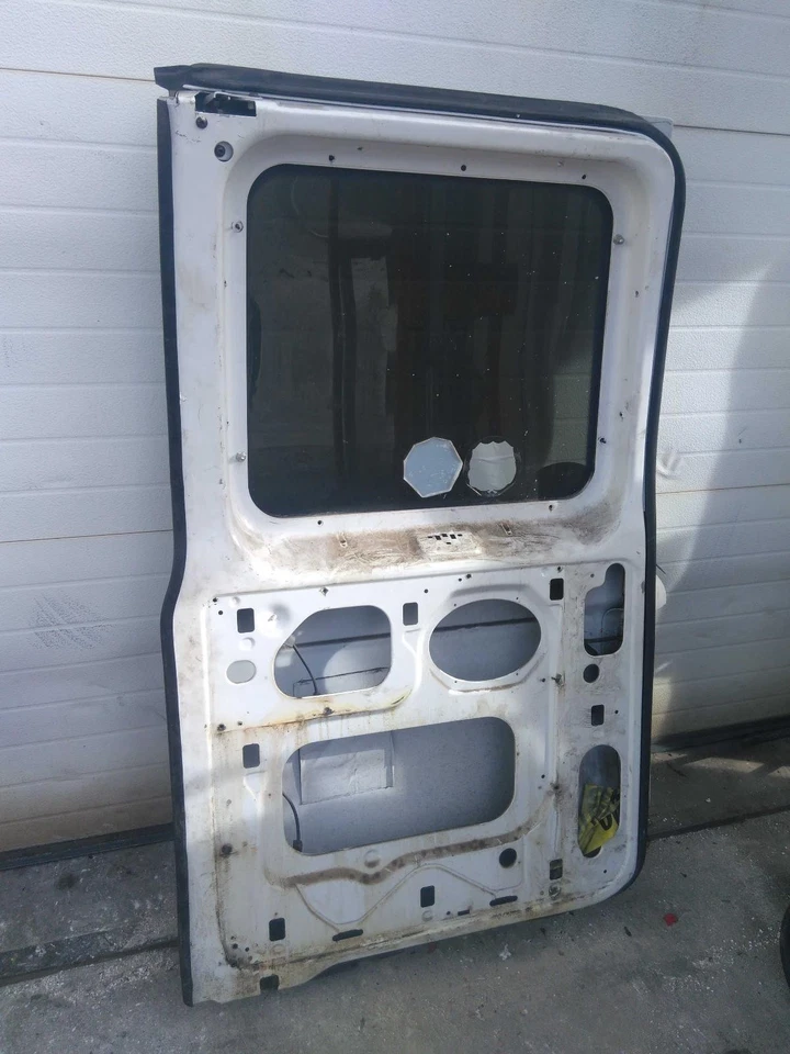 Used Left Rear Cargo Door Assembly Back fits: 2007 Ford E150 VAN w/window Left R Foto 2 de 4