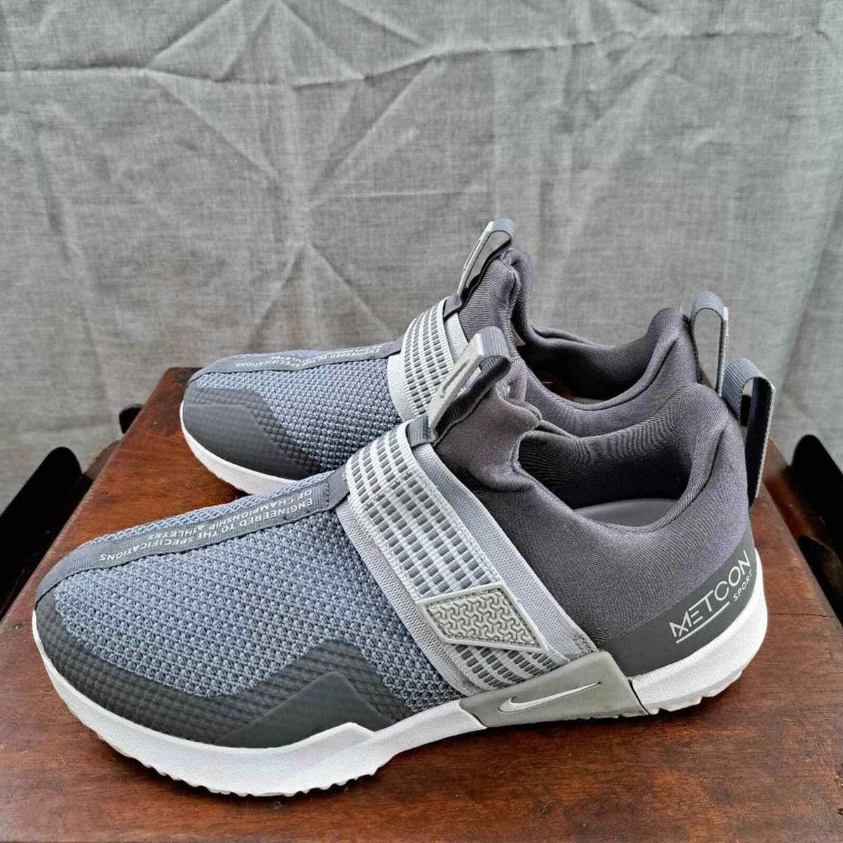 Nike Metcon Sport Training Gray Men s Running Shoes AQ7489 001 Very Nice Sz 8.5