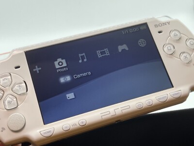 SONY - PSP-2000 セラミック・ホワイト  M888 Amazon.com: Sony Playstation Portable (PSP) 2000 Series