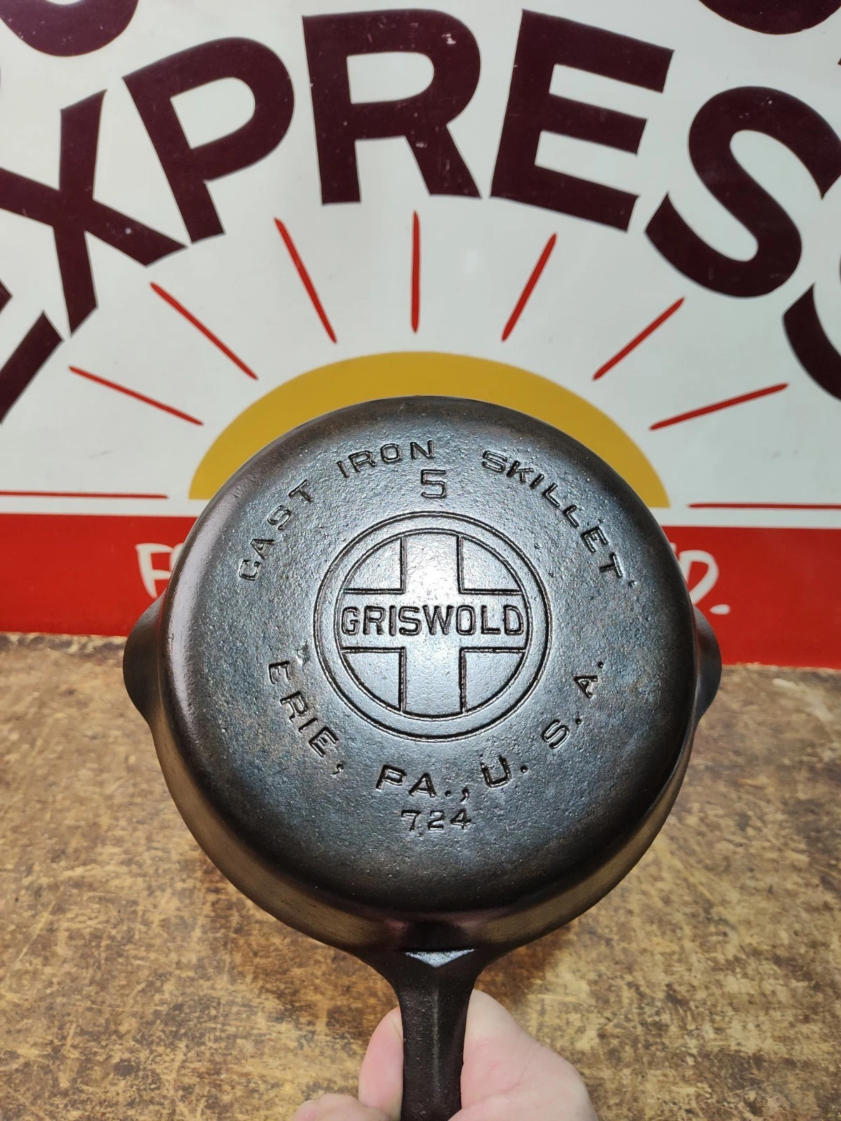 "Fully Restored" GRISWOLD #5 Cast Iron Skillet Pan 8" Large Logo Seasoned