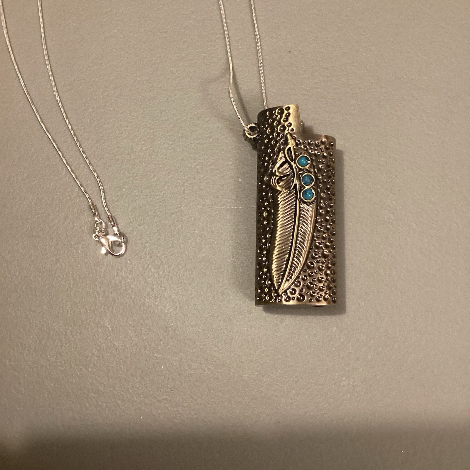 Case W/28&rdquo; Silver Necklace Fits Bic J5