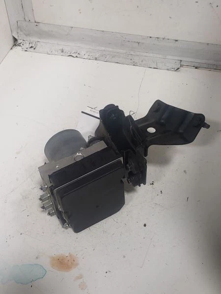 Conjunto de piezas de freno antibloqueo AWD para 16-17 Infiniti QX50 683696 Foto 2 de 2