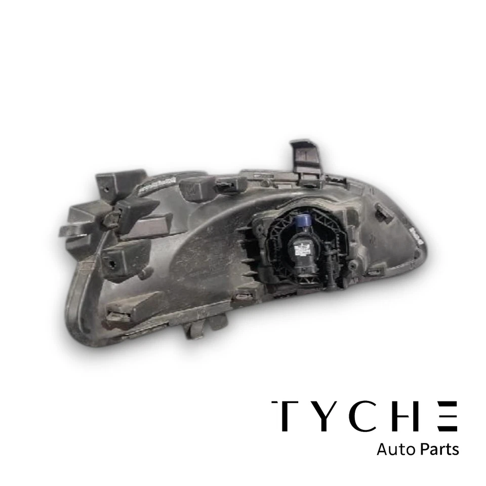 Luz antiniebla izquierda Renault SM5 Latitude 2014 Foto 2 de 3