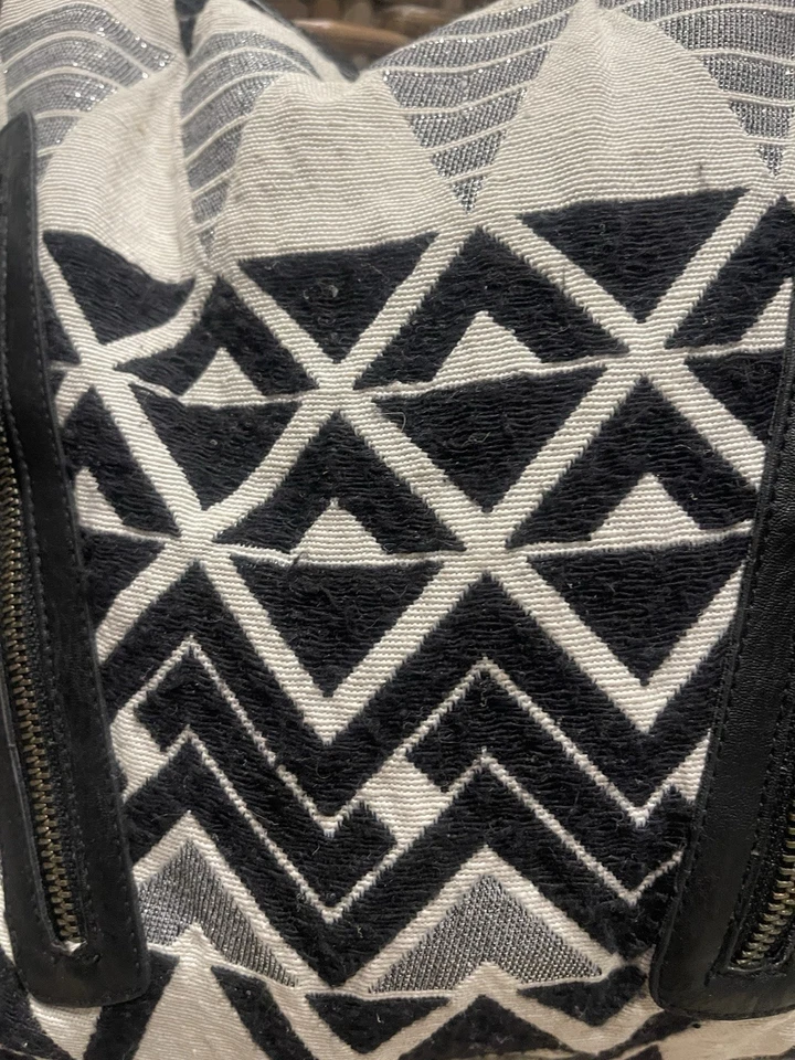American Eagle Black White Tote bag Faux Leather Casual Chic Vintage Inspired - Image 2 of 4