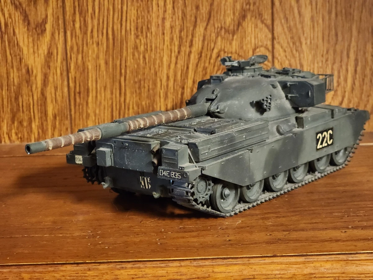 定番，格安 1/35 Mミニチャンプ -48 A2GA2-German Battle Tank Pz