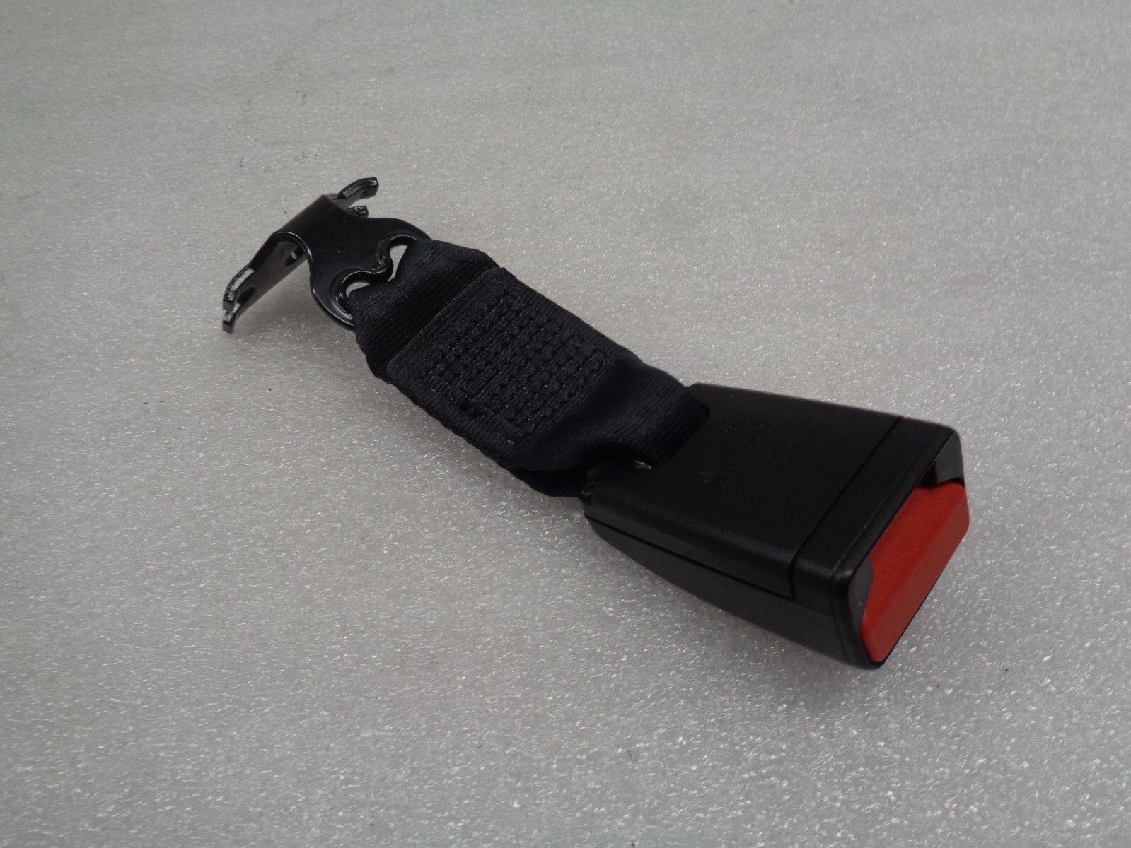 14-17 Maserati Ghibli Rear Center Middle Seatbelt Seat Belt Buckle OEM AK2308338