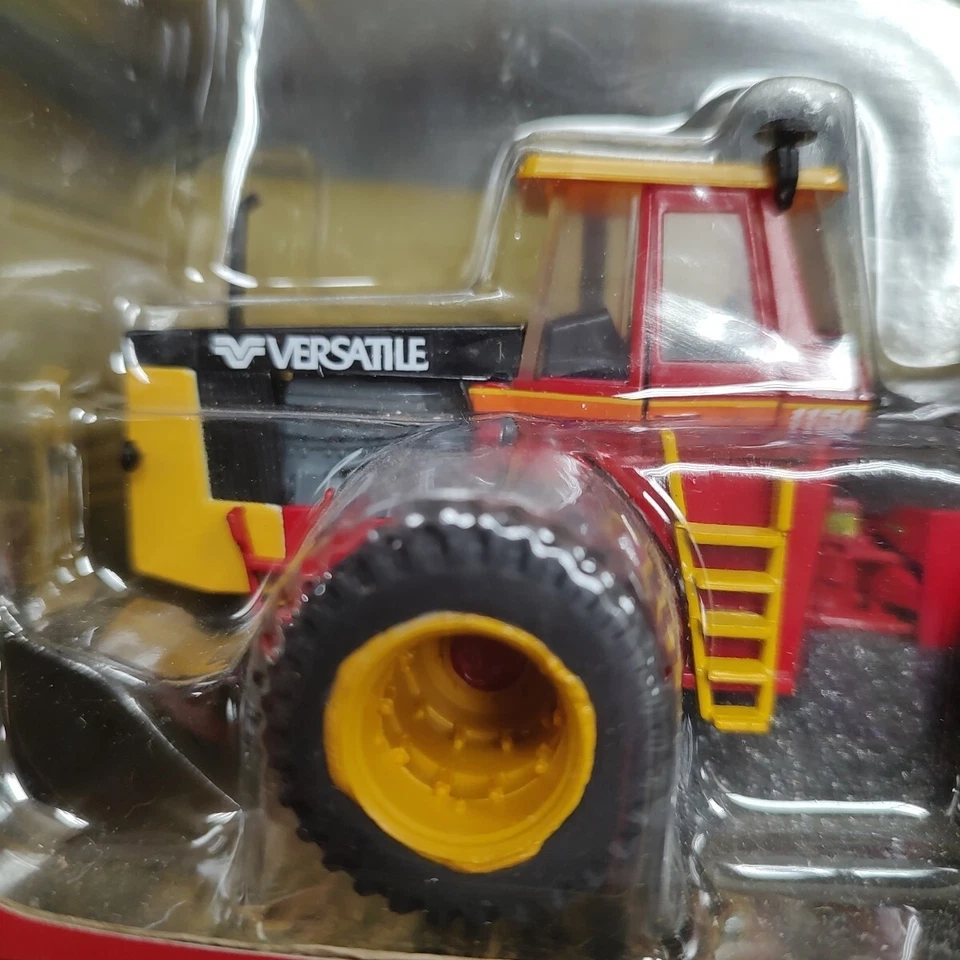 Rare Top Shelf Replicas Prairie Monster Series 1/64 Versatile 1150 w/Triples NIB - Image 2 of 4