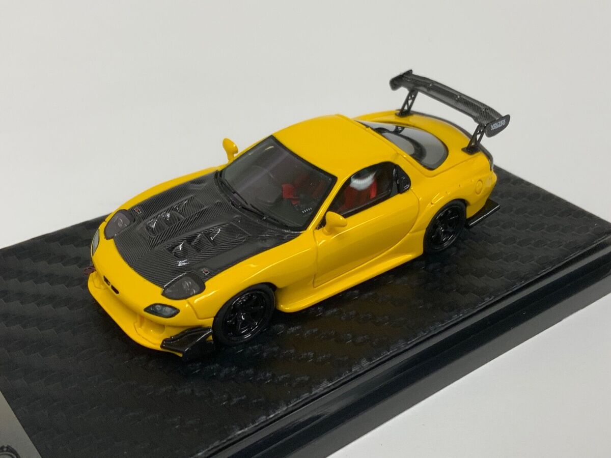 1/64 YM Model Mazda RX-7 in Yellow Carbon Fiber Hood Limited 1/64 YM Model Mazda RX-7 in Yellow Carbon Fiber Hood Limited