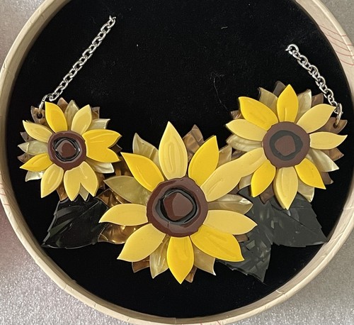 Erstwilder - Follow The Sun - Sunflower Necklace - Fan Favorites (2022)
