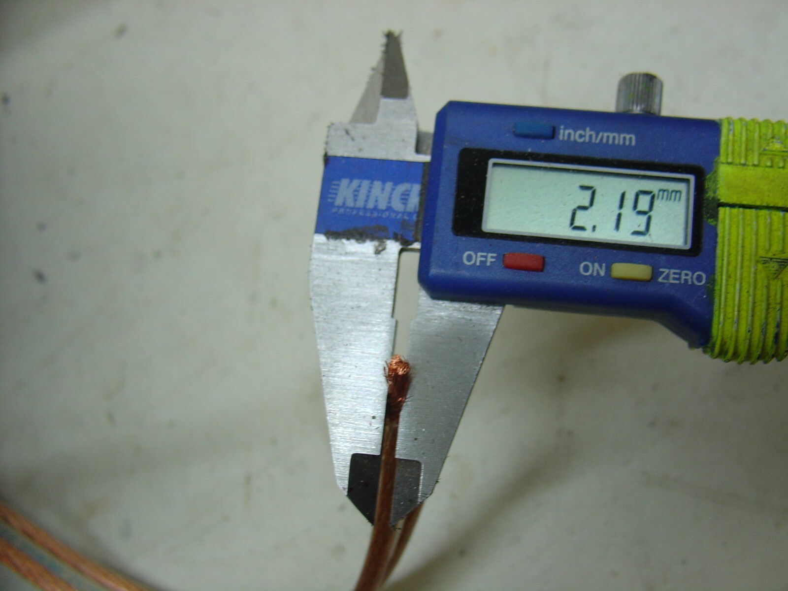 Van Damme High Definition Speaker Cable. Directional LCOFC. 2.5mm sq