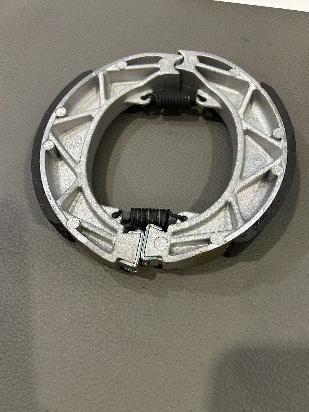 New Original Piaggio Rear Brake Shoes Vespa 50 Fly 50 Part No 56293R