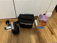 Sony DCR-DVD108 Handycam 40x Zoom Case, Cords, Instructions DVDs , Blank DVDs