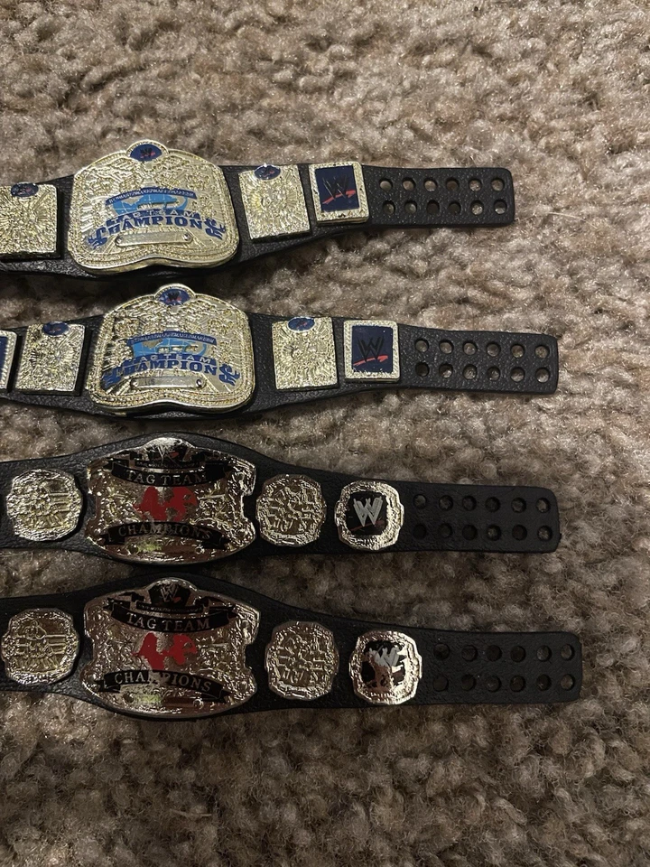 WWE Elite Ruthless Aggression WWE World Tag Team Championship Titles Silver Rare - Image 3 of 4