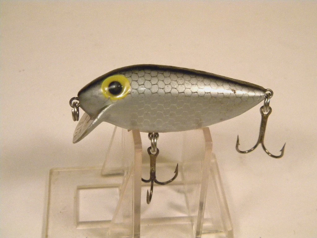 Appât De Pêche Vintage Storm ThinFin – Crankbait Or/Argent – Ombre Coureur – KP23