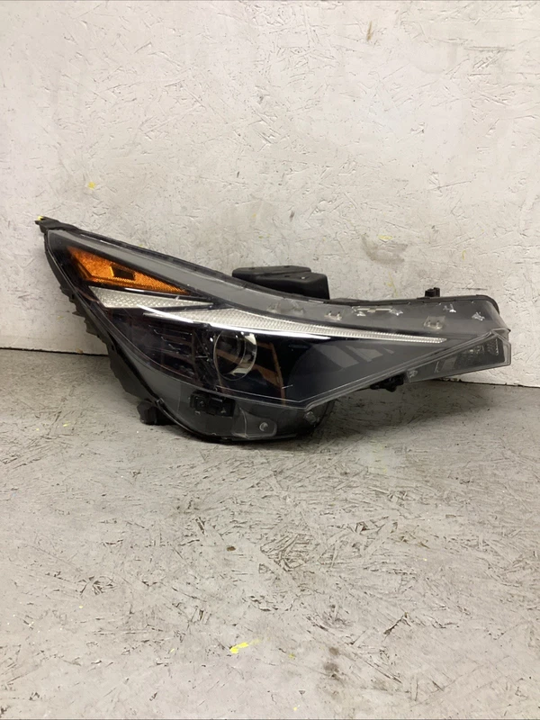 2021-2023 HYUNDAI ELANTRA RIGHT RH PASSENGER SIDE HEADLIGHT OEM HALOGEN KOREAN