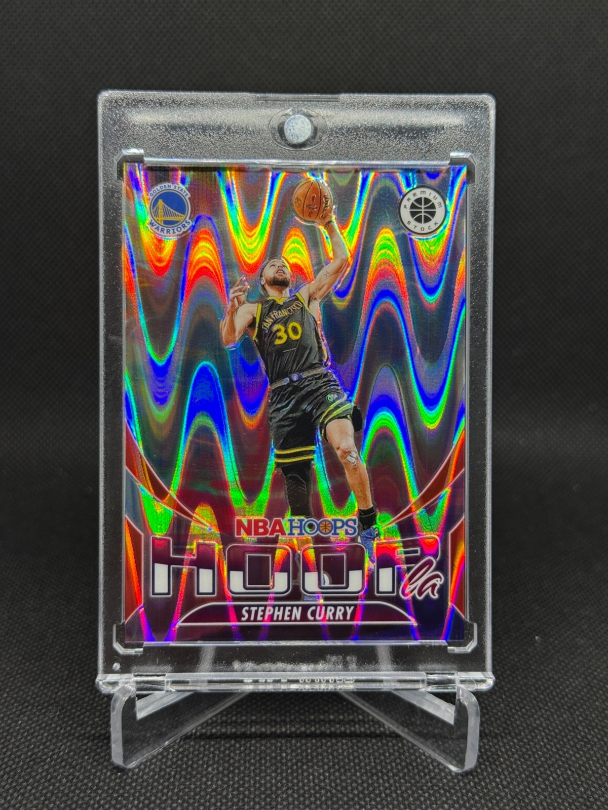 STEPHEN CURRY 2023-24 NBA Hoops Premium Hoopla Red Seismic Prizm /199 #8