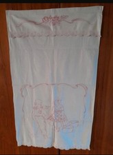 &Uuml;berhandtuch/Wandschoner, bestickt