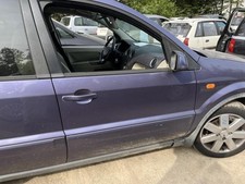 Porte avant et accessoires Ford FUSION