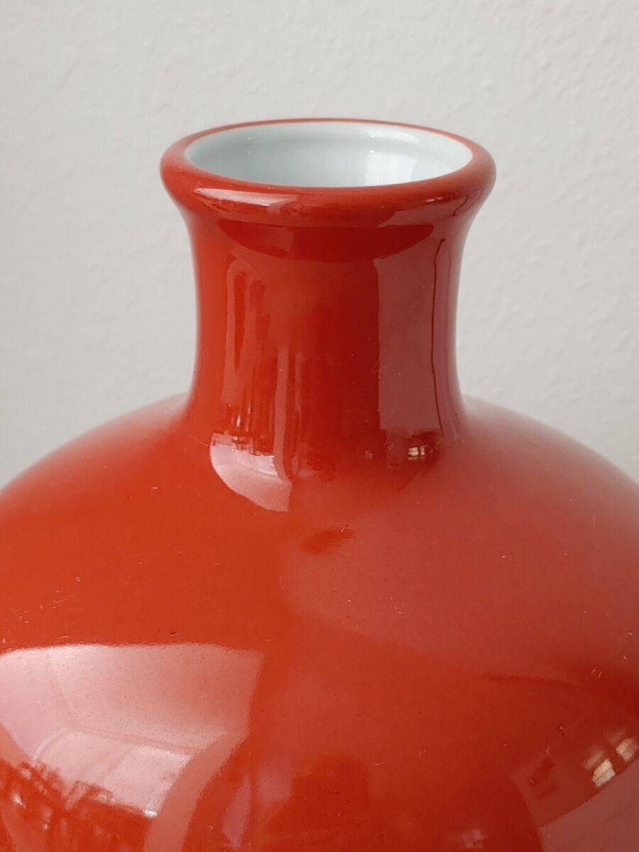 有闲居监制 矾红釉瓷器直颈梅瓶 Vintage Chinese Youxianju Iron 有闲居监制 矾红釉瓷器直颈梅瓶 Vintage Chinese Youxianju Iron