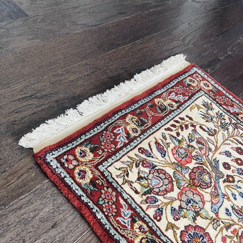 Exquisite Hand-knotted Superb Rug 2x2 (INV6394) - Picture 8 of 12