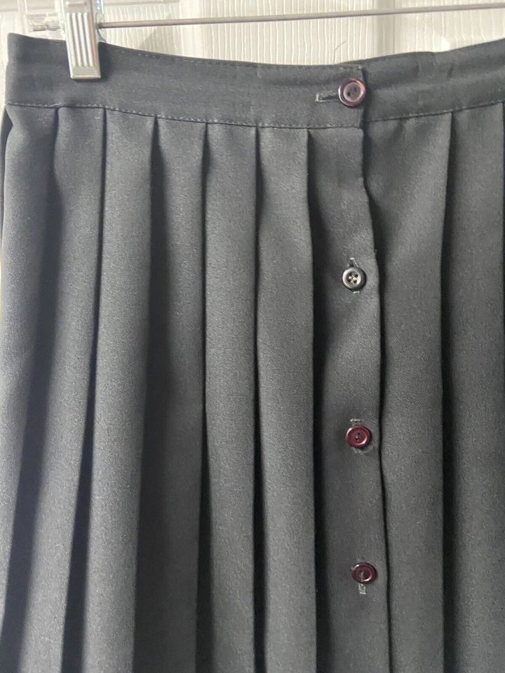 Emeral Isle Sportwear Pleated Skirt Juniors Size 13-14 Midi USA Quiet Luxury - Image 2 of 4