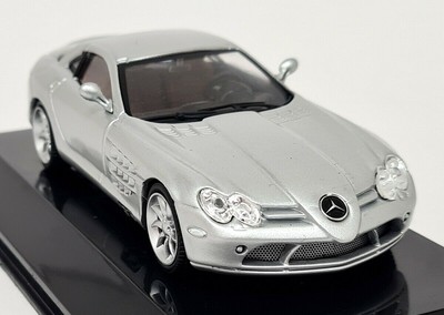 Mercedes-Benz SLR -722 1/43ホワイト