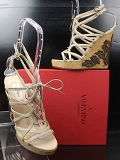 NIB VALENTINO GARAVANI NUDE LEATHER CAGE LACE WOODEN LACE WEDGES SANDALS 39.5