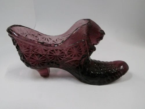 Fenton Amethyst Cats Head Daisy and Button Slipper Shoe