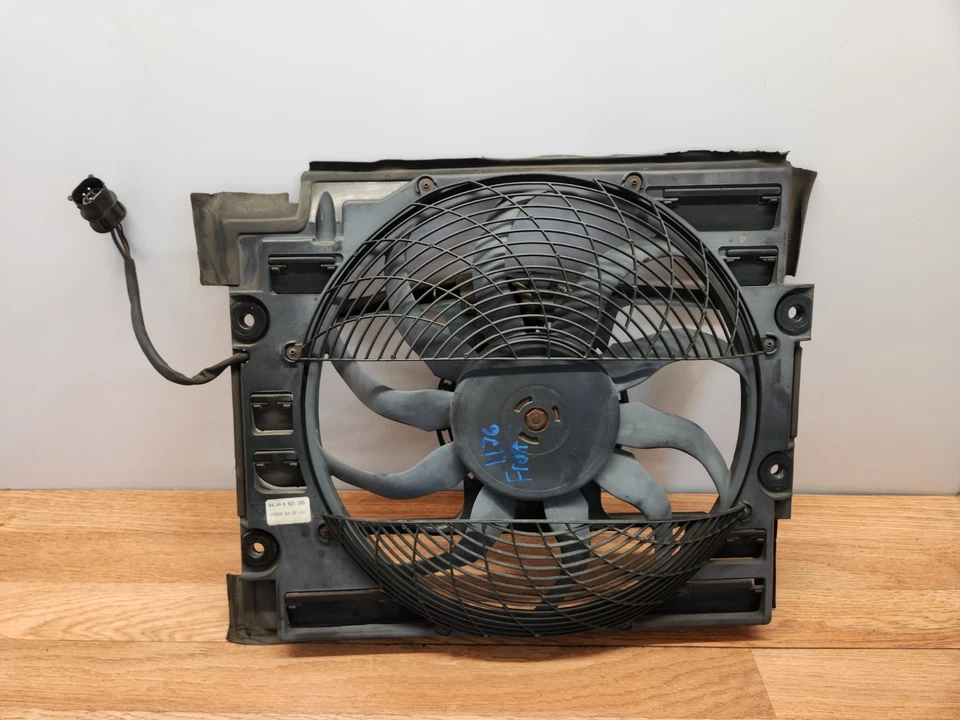 ✅ 97-03 OEM BMW E39 525 530 M54 Ventilador de refrigeración del radiador del motor Foto 2 de 4