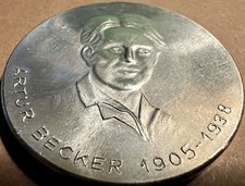 🧲 medal NRD 35mm ,, Artur Becker ,,