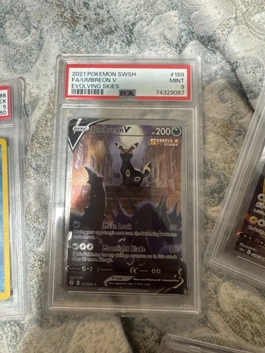 Pokemon Evolving Skies Umbreon V 189/203 Alternative Art Alt Holo Foil PSA 9