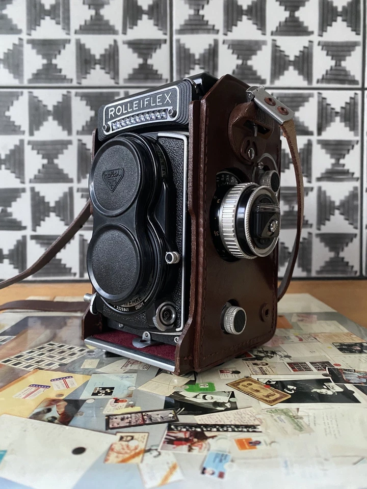 Rolleiflex Franke & Heidecke Model T medium format TLR camera With Manuals - Image 3 of 4